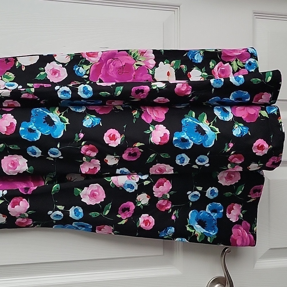 NWT Hearts & Roses London Floral Sleeveless Dress - Picture 7 of 14